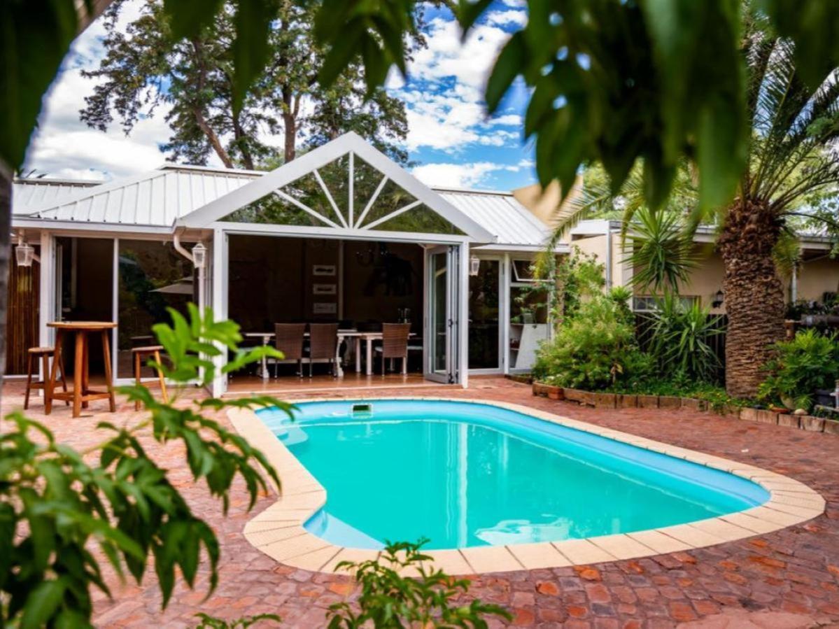 Londiningi Guesthouse Windhoek Bagian luar foto