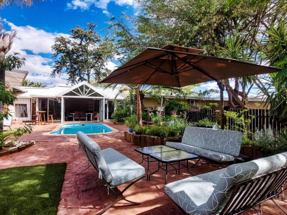 Londiningi Guesthouse Windhoek Bagian luar foto