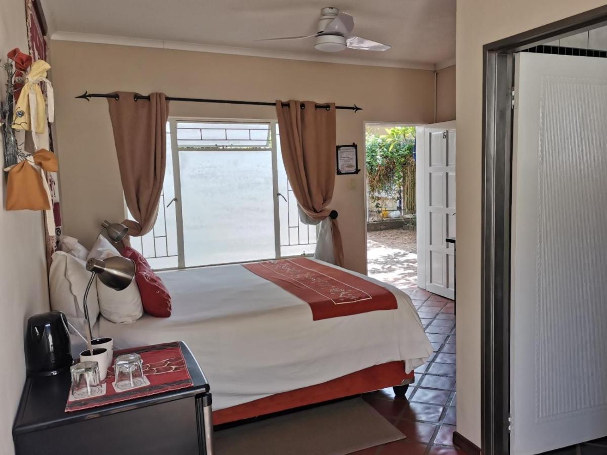 Londiningi Guesthouse Windhoek Bagian luar foto