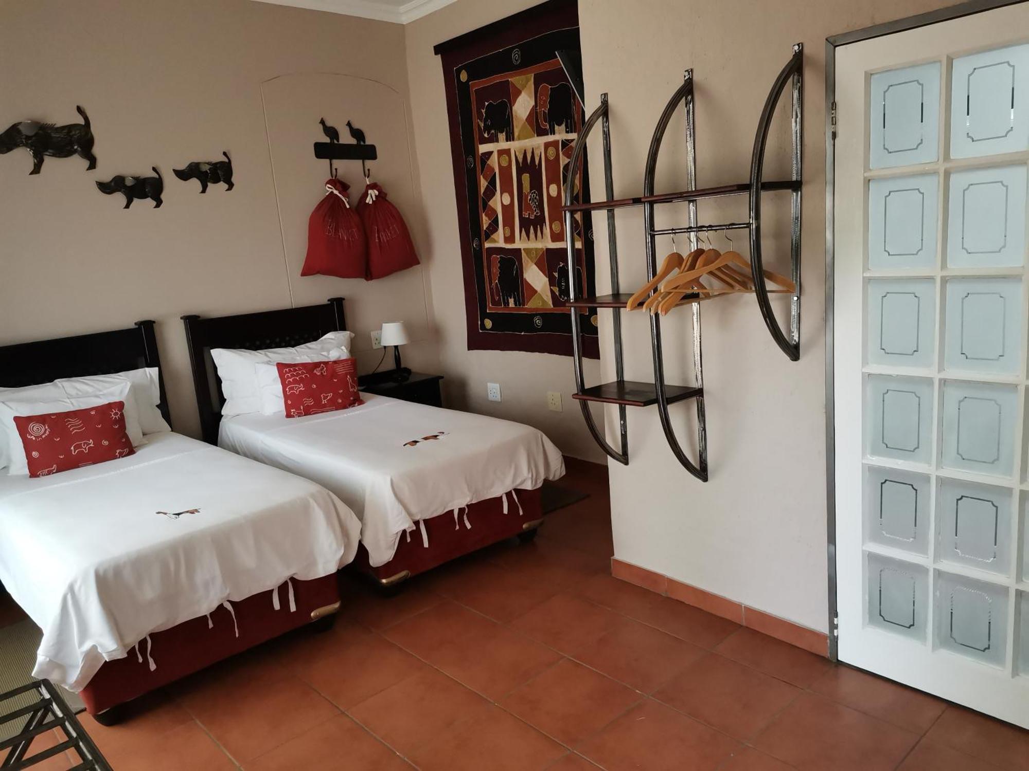 Londiningi Guesthouse Windhoek Bagian luar foto